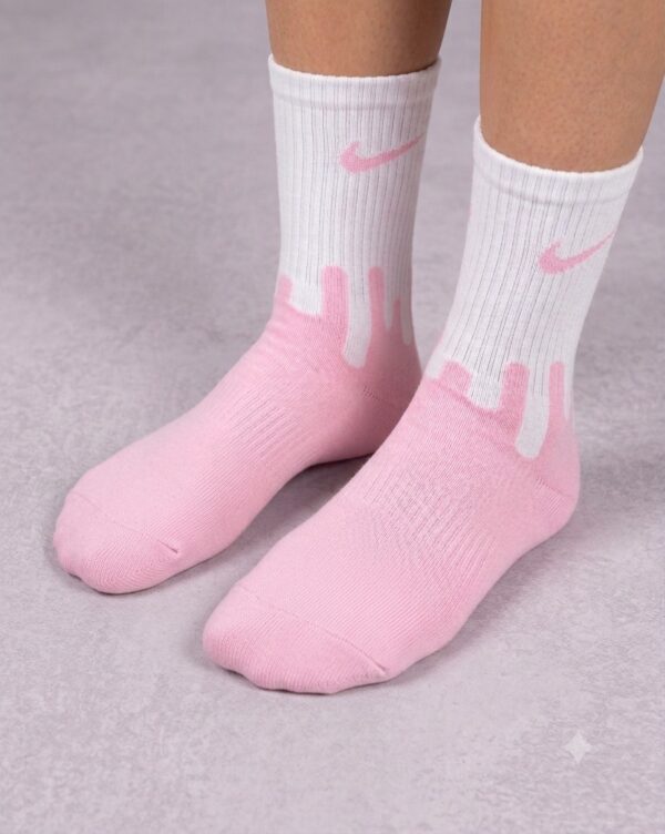 Tenis Nike mancha rosa