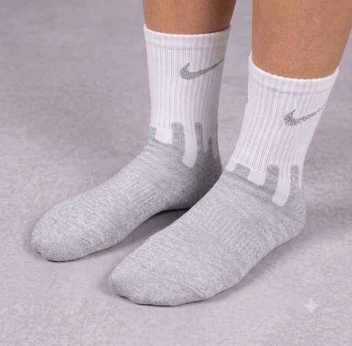 Tenis Nike mancha gris